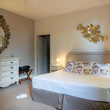 Отель Grand Hotel Montespan Talleyrand Бурбон-л’Аршамбо