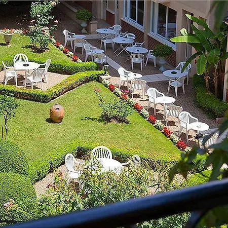 Grand Montespan Talleyrand Szálloda Bourbon-lʼArchambault