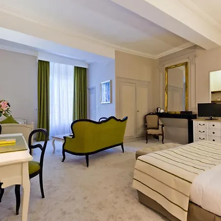 Отель Grand Hotel Montespan Talleyrand Бурбон-л’Аршамбо