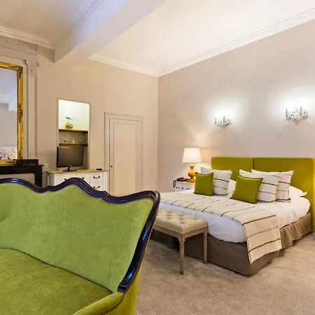 Отель Grand Hotel Montespan Talleyrand Бурбон-л’Аршамбо
